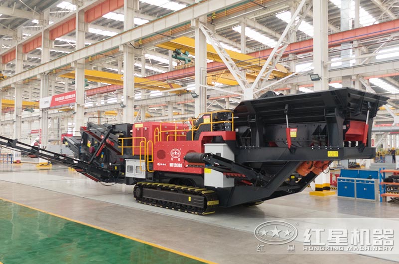 反擊式移動礦石破碎機圖片
