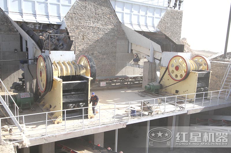 912顎式破石機(jī)產(chǎn)量是多少？一臺價格多少錢？